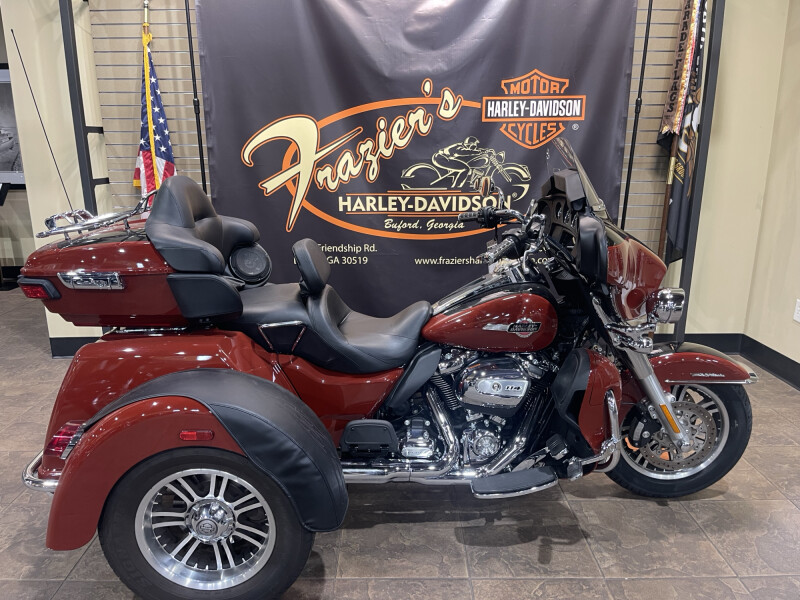 2024 Harley-Davidson® Tri Glide® Ultra Red Rock / Vivid Black