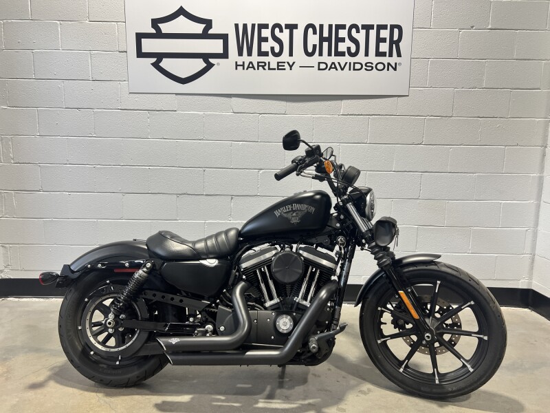 2016 Harley-Davidson® Iron 883™ Black Denim XL883N