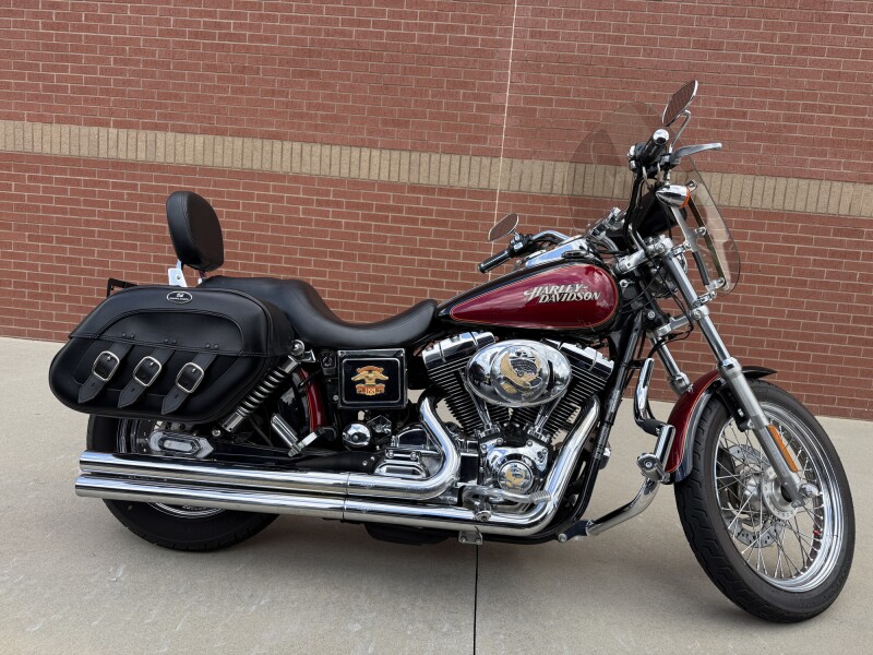 2005 Harley-Davidson® Low Rider® Two-Tone Vivid Black and Lava Red Sunglo