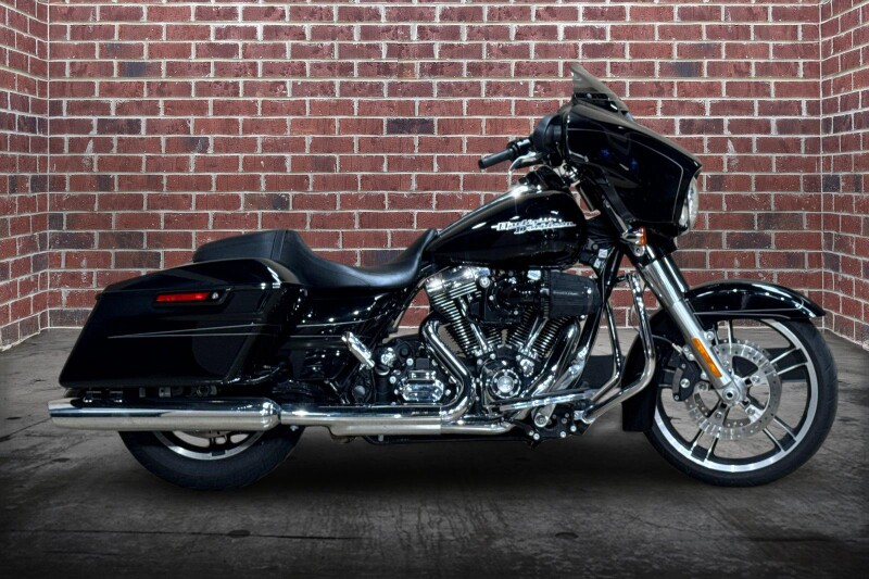 FLHXS 2014 Street Glide® Special