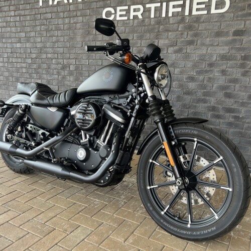 2021 Harley-Davidson® Iron 883™ Black Denim thumb 3