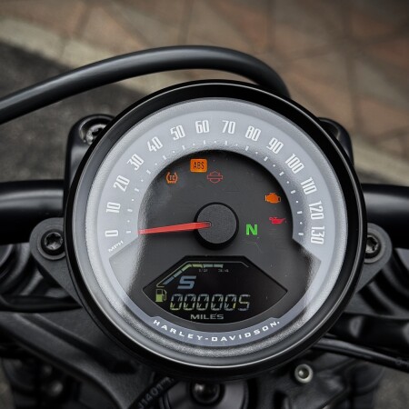 2026 Harley-Davidson® Nightster® Vivid Black Black Trim thumb 0