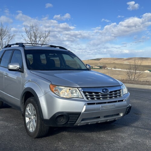 2011 Subaru Forester Premium  thumb 1