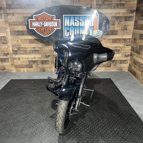 2023 Harley-Davidson® Street Glide® Special Vivid Black - Black Finish thumb 3