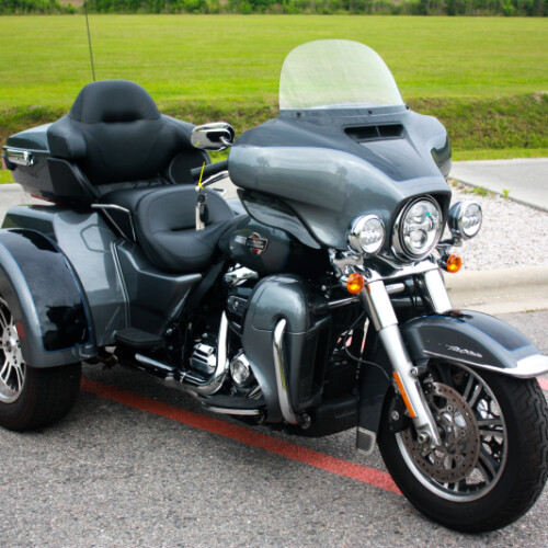 2022 Harley-Davidson® FLHTCUTG Tri Glide® Ultra thumb 3