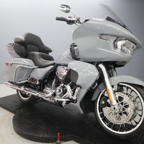 2026 Harley-Davidson® Road Glide Limited FLTRXL thumb 2