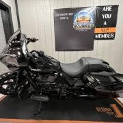 2026 Harley-Davidson® Street Glide® Vivid Black Black Trim thumb 3