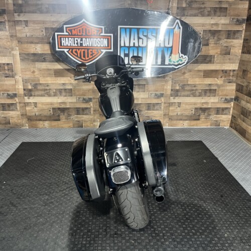 2023 Harley-Davidson® Low Rider® S Vivid Black thumb 1