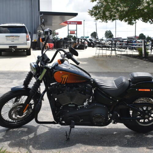 2021 Harley-Davidson® Street Bob® 114 | Used Harley-Davidson Motorcycle thumb 0