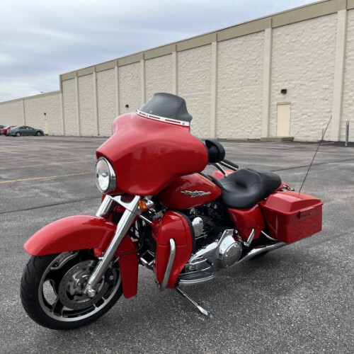 2010 Harley-Davidson Street Glide thumb 1