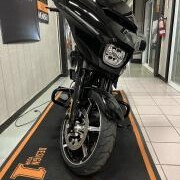 2026 Harley-Davidson® Street Glide® Vivid Black Black Trim thumb 2