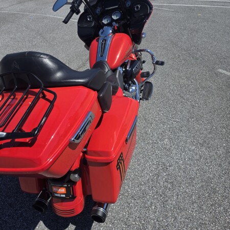 2017 Harley-Davidson® Road Glide® Special thumb 3