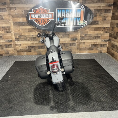 2026 Harley-Davidson® Heritage Classic Dark Billiard Gray Black Cast Wheels thumb 1