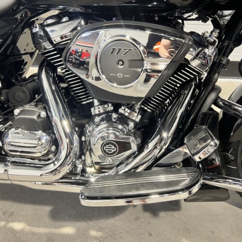 2026 Harley-Davidson® Road Glide® Vivid Black FLTRX thumb 0