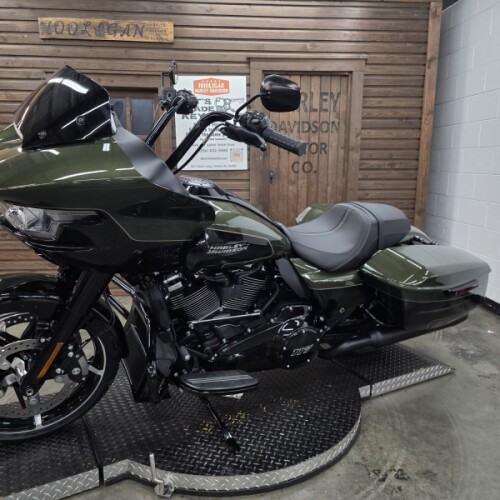 2026 Harley-Davidson® Road Glide® | New Touring Motorcycle thumb 0