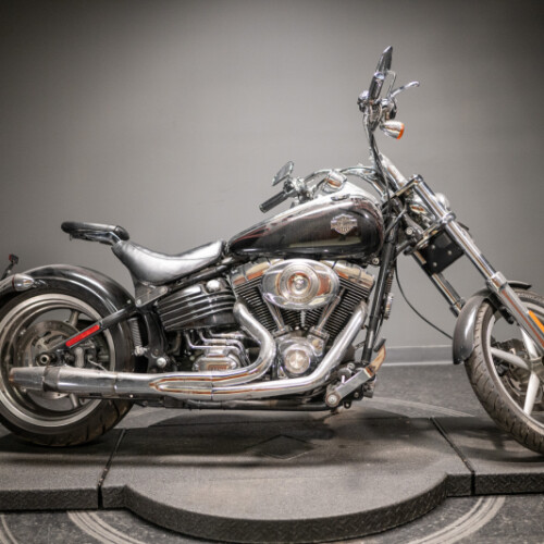 2008 Softail® Rocker™ C (FXCWC) thumb 3
