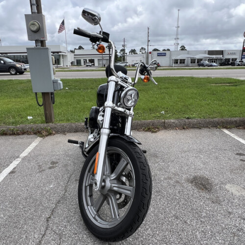 2022 Harley-Davidson® Softail Standard® Vivid Black thumb 3