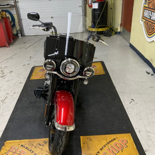 2026 Harley-Davidson® Heritage Classic Brilliant Red Black Cast Wheels FLHC thumb 2