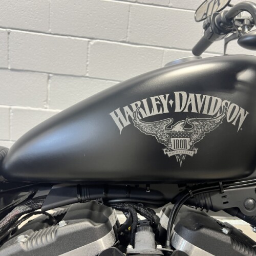 2016 Harley-Davidson® Iron 883™ Black Denim XL883N thumb 3