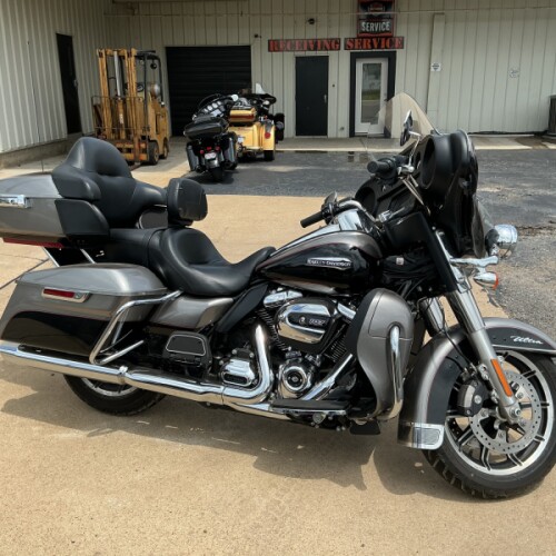 FLHTCU 2017 Electra Glide® Ultra Classic® thumb 2
