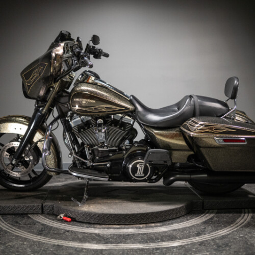 2016 Street Glide® Special (FLHXS) thumb 1