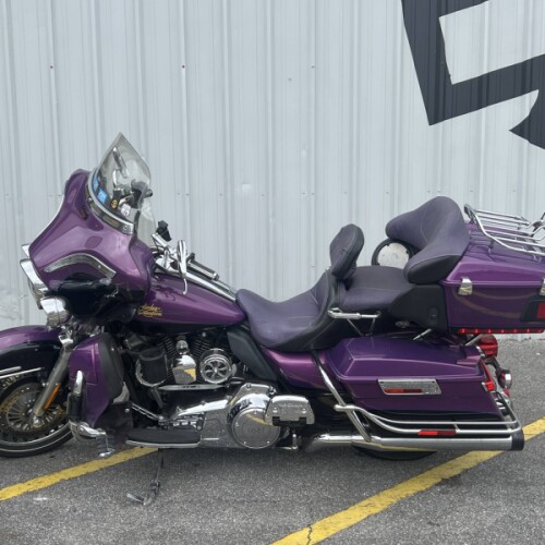 2011 Harley-Davidson® Electra Glide® Ultra Limited Psychedelic Purple/Vivid Black thumb 2