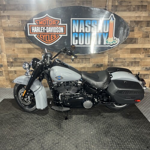 2026 Harley-Davidson® Heritage Classic Dark Billiard Gray Black Cast Wheels thumb 2