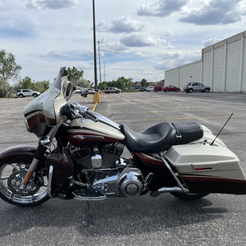 2011 Harley-Davidson Street Glide CVO thumb 0