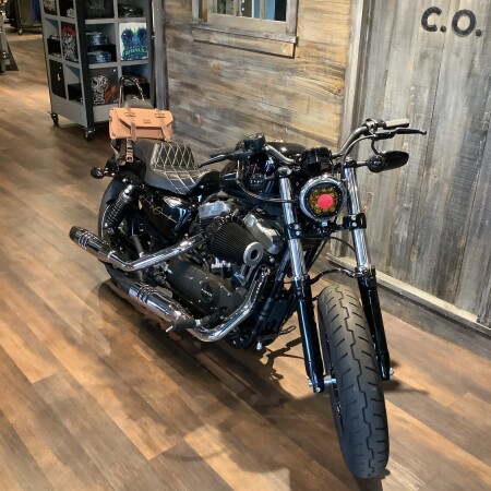 Harley-Davidson® Forty-Eight® 2022 XL 1200X U121-22 Vivid Black thumb 3