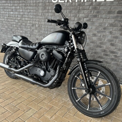 2019 Harley-Davidson® Iron 883™ Black Denim thumb 3
