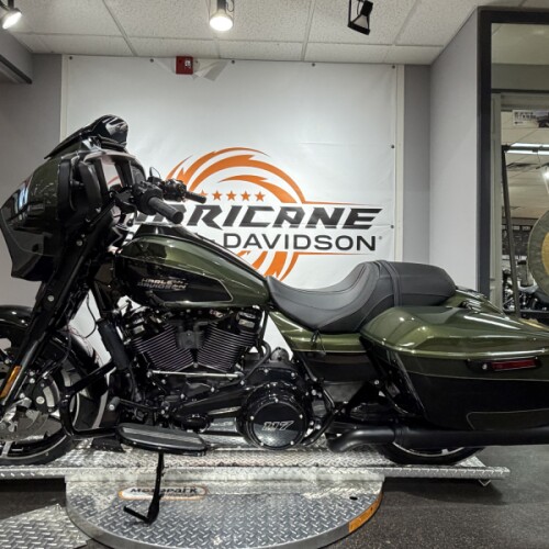 2026 Harley-Davidson Street Glide® – Modern Touring Icon thumb 0