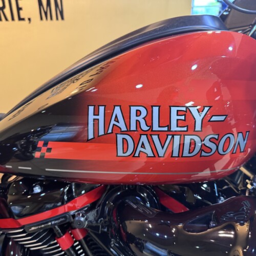 2026 Harley-Davidson® CVO Road Glide ST Citrus Heat Re-Entry thumb 3
