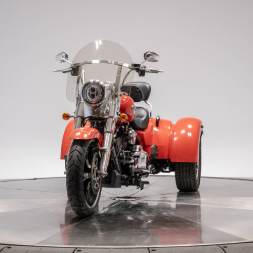 2020 Harley-Davidson FLRT Freewheeler in Performance Orange with 15,474 miles thumb 1