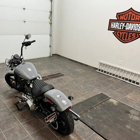 FXBB 2026 Street Bob® thumb 1