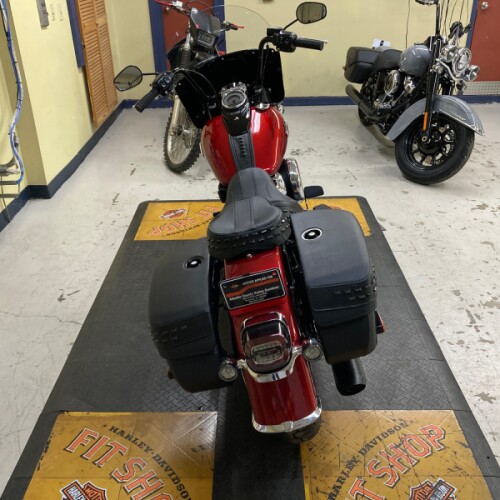 2026 Harley-Davidson® Heritage Classic Brilliant Red Black Cast Wheels FLHC thumb 0