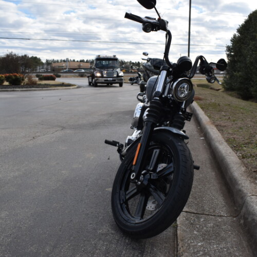 2026 Harley-Davidson® Street Bob® | New Cruiser Motorcycle thumb 2