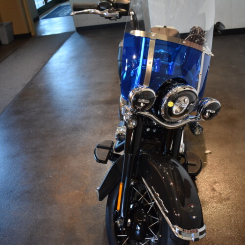 2026 Harley-Davidson® Heritage Classic Midnight Ember w/Laced Wheels thumb 2