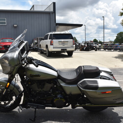 FLHXSE 2023 CVO™ Street Glide® thumb 0