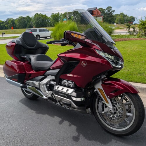 2023 Honda Gold Wing Tour DCT Candy Ardent Red/Bordeaux Red Met thumb 3