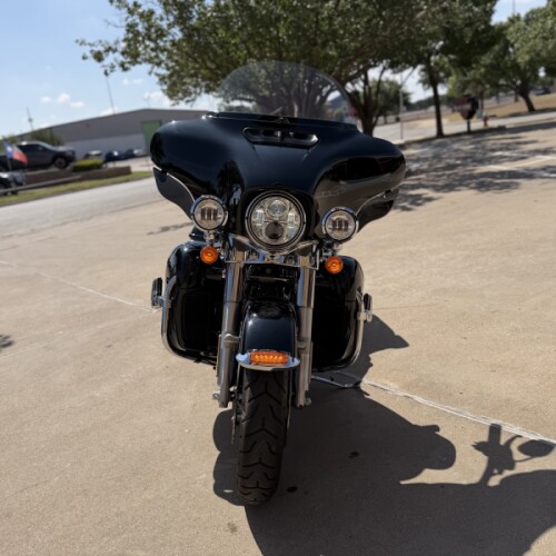 2018 Harley-Davidson® Ultra Limited Vivid Black thumb 1