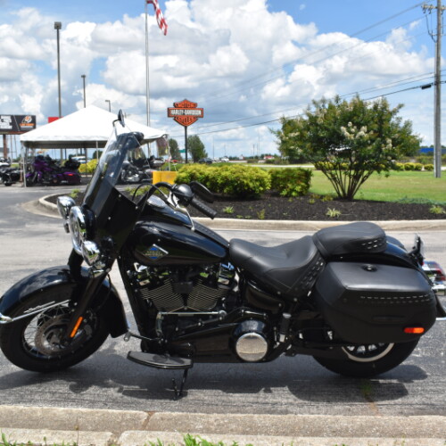 2025 Harley-Davidson® Heritage Classic thumb 0