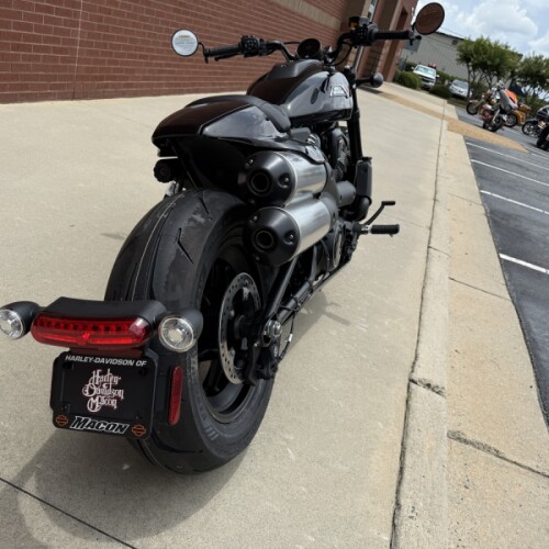 2026 Harley-Davidson® Sportster® S Vivid Black Black Trim thumb 1