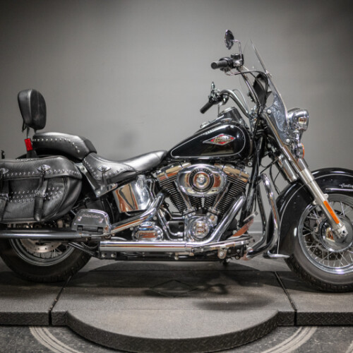 2014 Heritage Softail® Classic (FLSTC) thumb 3