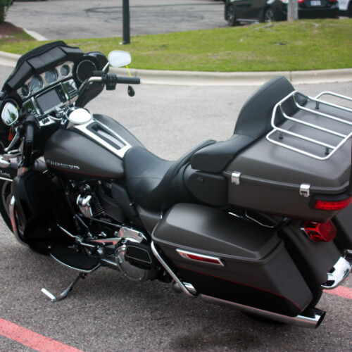 2018 Harley-Davidson® FLHTK Ultra Limited thumb 2