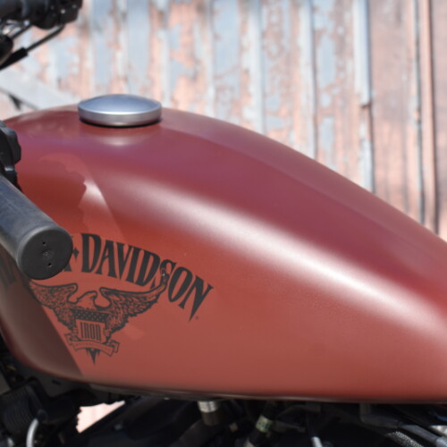 2017 Harley-Davidson® Iron 883™ XL 883N thumb 2
