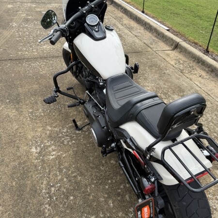 2022 Harley-Davidson® Fat Bob® 114 | Pre-Owned Cruiser Motorcycle thumb 1