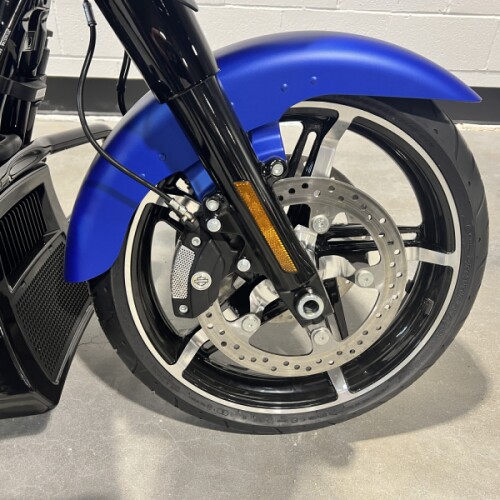 2026 Harley-Davidson® Street Glide® Aurora Blue Denim FLHX thumb 2