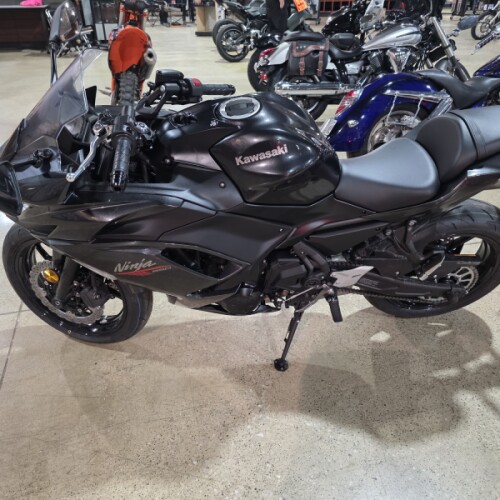 EX650RTFNL 2026 Ninja® 650 thumb 0
