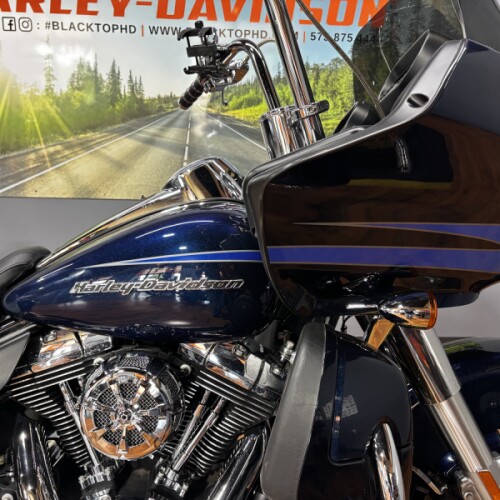 2013 Harley-Davidson® Road Glide® Ultra BIG BLUE PEARL thumb 3