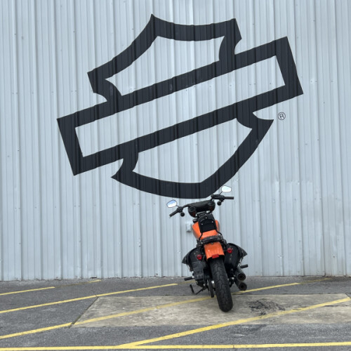 2021 Harley-Davidson® Street Bob® 114 Baja Orange thumb 1